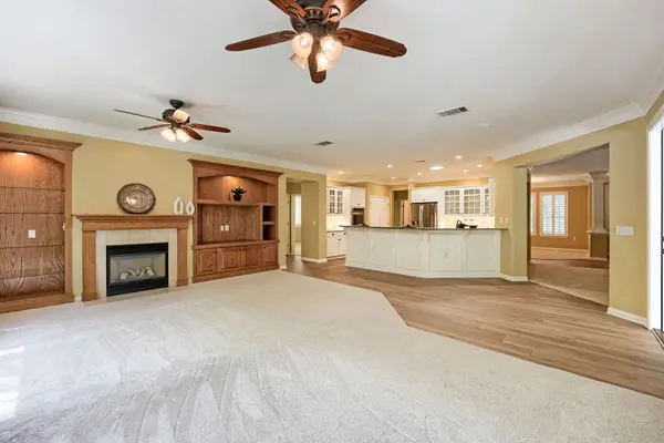 156 Great Frontier Drive, Georgetown, TX 78633