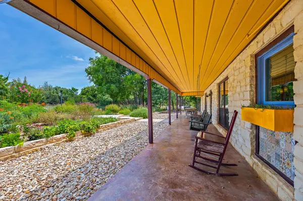 501 Liberty DR, Liberty Hill, TX 78642