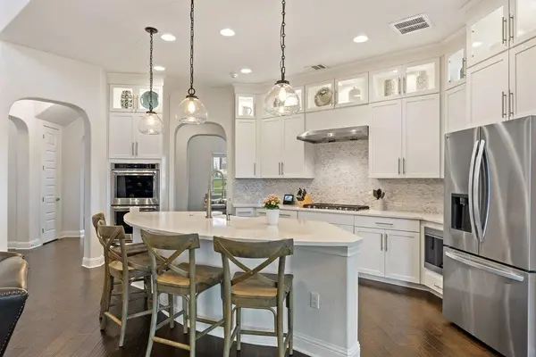 215 Lodestone LN, Austin, TX 78738