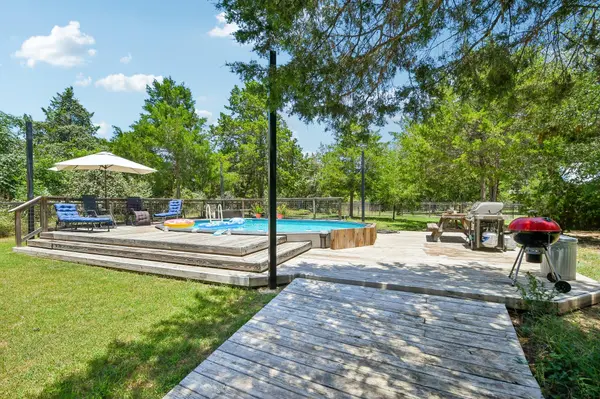 141 Upola CT, Bastrop, TX 78602
