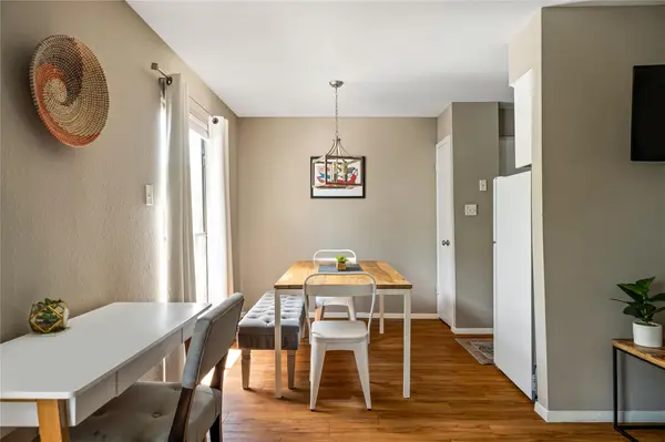 5215 Saint Georges GRN #B, Austin, TX 78745