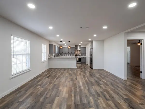 375 Brown RD, Mcdade, TX 78650