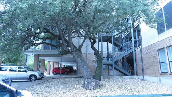 1910 Robbins Place PL #202, Austin, TX 78705