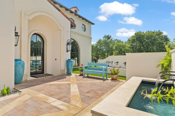 125 Plaza Escondido, Horseshoe Bay, TX 78657