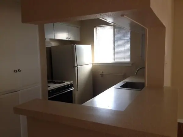 404 E 30 ST ##404-100, Austin, TX 78705