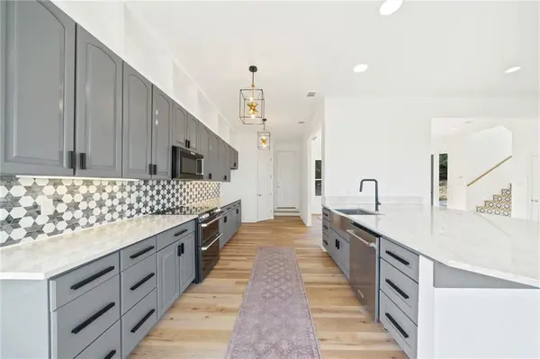 13301 Lone Rider TRL, Bee Cave, TX 78738