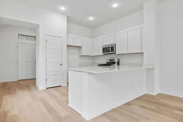 181 Hornet ST, Elgin, TX 78621