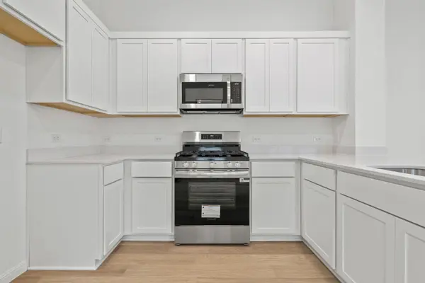 181 Hornet ST, Elgin, TX 78621