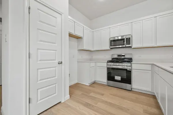 181 Hornet ST, Elgin, TX 78621