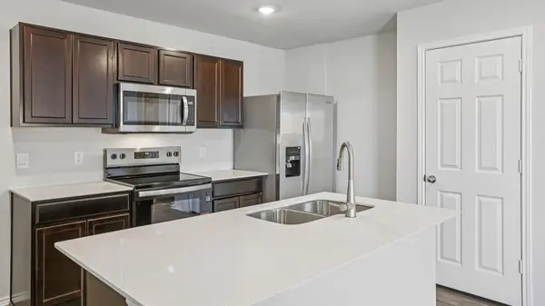 1003 Firewheel DR, Killeen, TX 76543