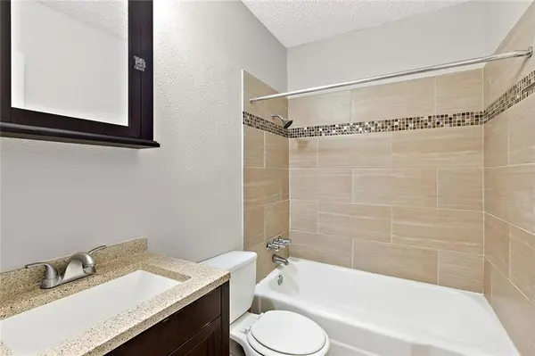 2401 Manor RD #216, Austin, TX 78722