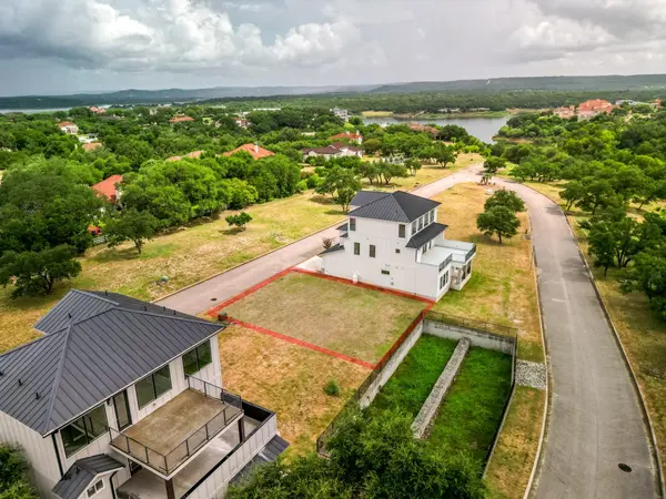 2433 Bruin DR #53, Spicewood, TX 78669