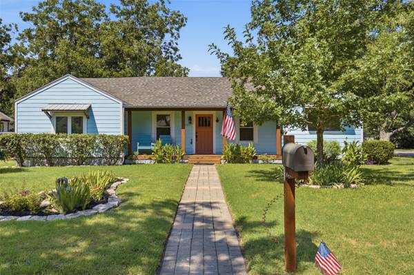 1217 Fairground ST, Taylor, TX 76574
