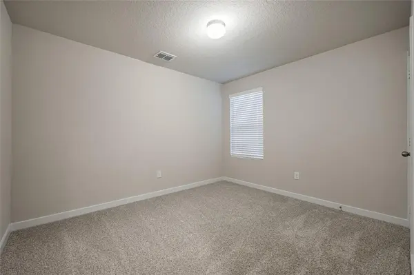 25525 Flora Bella LN, Elgin, TX 78621