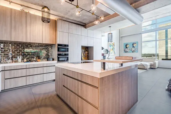 800 W 5th ST #1105, Austin, TX 78703