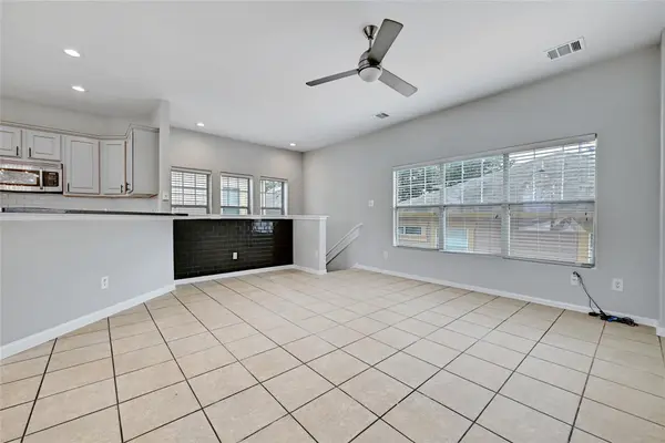 2909 Saville LOOP #10c, Austin, TX 78741