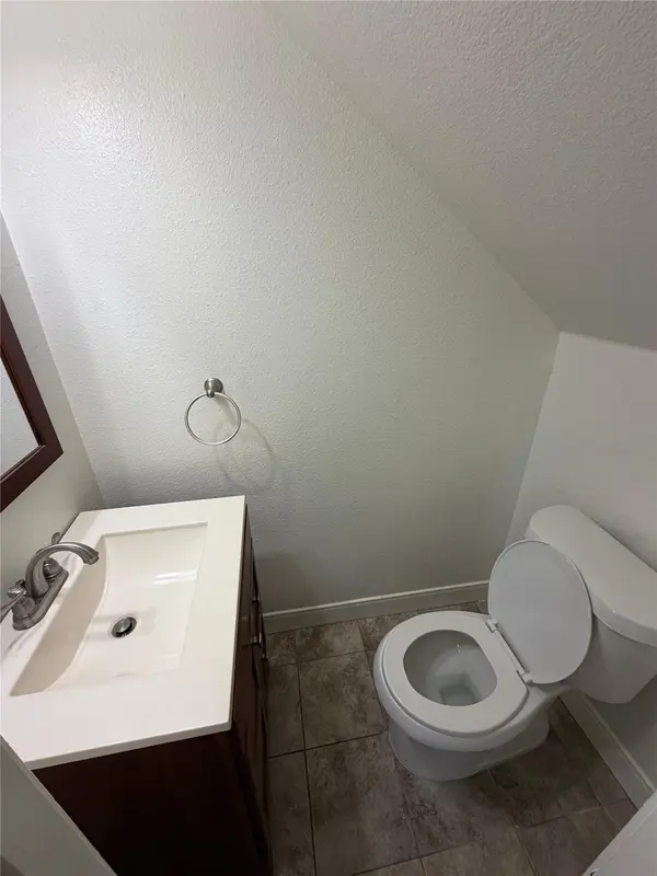 146 Mauna Kea LN #B, Bastrop, TX 78602