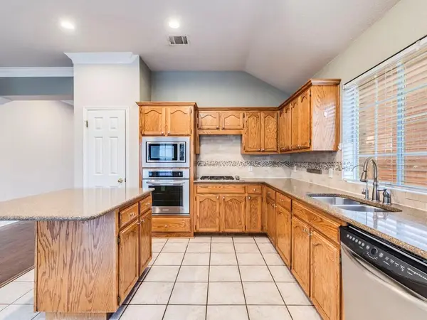 7903 Henry Kinney ROW, Austin, TX 78749
