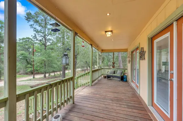 928 Moccasin TRL #1, La Grange, TX 78945