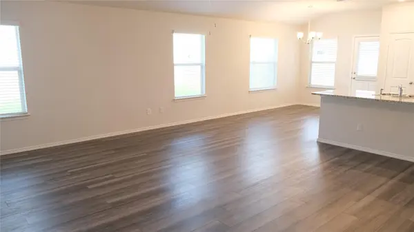 109 Gunther WAY, Taylor, TX 76574