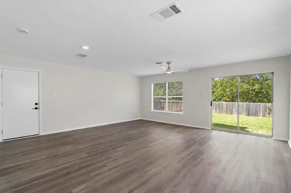 10341 Garbacz DR, Austin, TX 78748