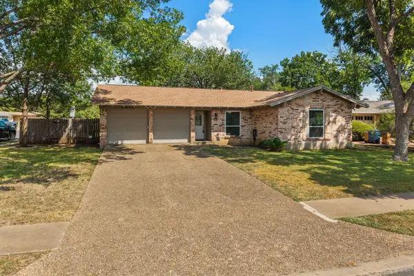 8511 Daleview DR, Austin, TX 78757