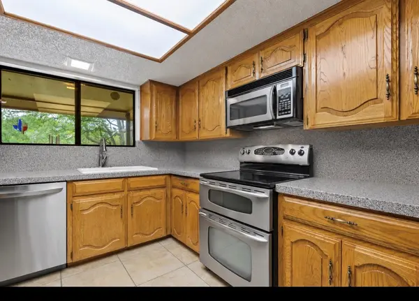 300 W Sequoia SPUR, Georgetown, TX 78628