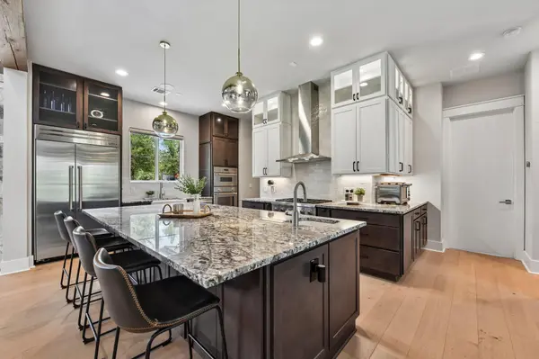 2203 Improver RD, Spicewood, TX 78669