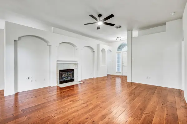 102 Trotter DR, Georgetown, TX 78626