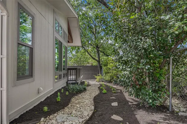 3211 Canter LN, Austin, TX 78759