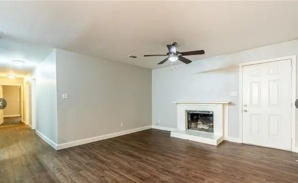 2702 Little Valley CV #B, Austin, TX 78741