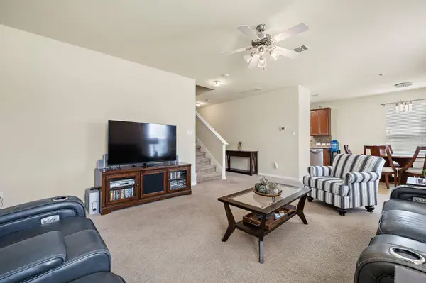 133 Lavaca LOOP, Hutto, TX 78634