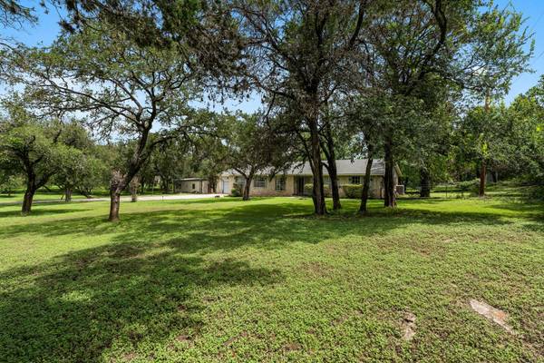 651 High Low DR, New Braunfels, TX 78132