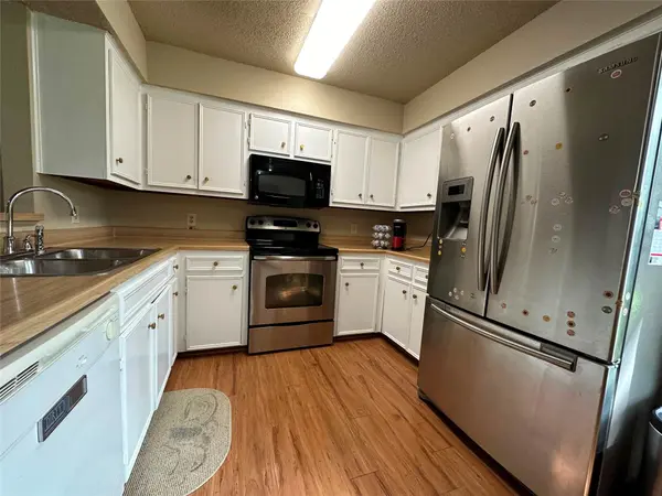 10616 Mellow Meadows DR #13-A, Austin, TX 78750