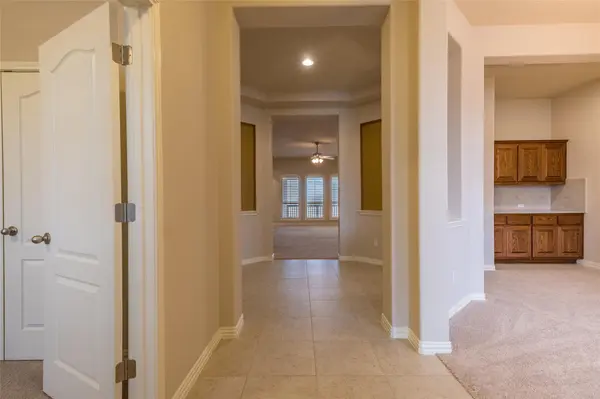 165 Lady Bird LN, Georgetown, TX 78628