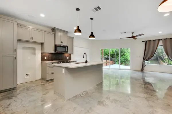 400 W Monroe ST #A, Austin, TX 78704