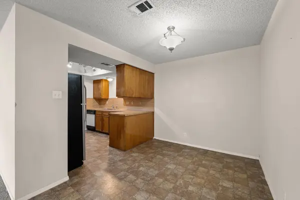 101 Norwood DR #B, Georgetown, TX 78628