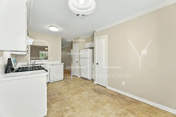 205 W William Cannon DR #A, Austin, TX 78745