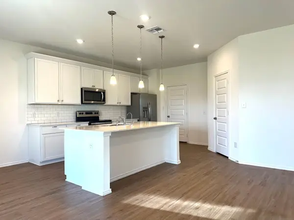 2141 Hiddenbrooke PASS, Seguin, TX 78155