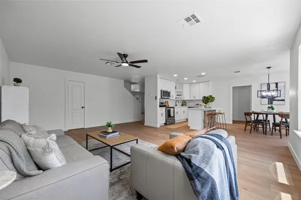 12821 Ranft CV, Del Valle, TX 78617