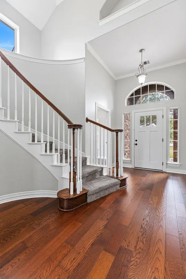 237 Cardinal DR, Bastrop, TX 78659