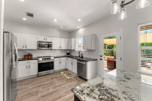110 Stone Crest BLVD, Buda, TX 78610