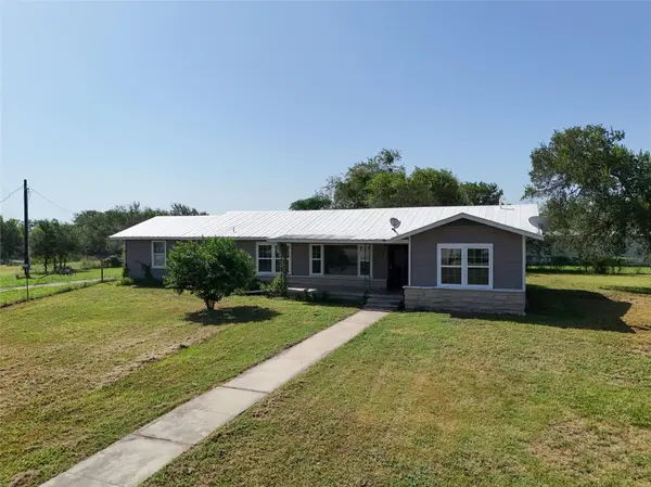 2813 Highway 21 W, Dale, TX 78616