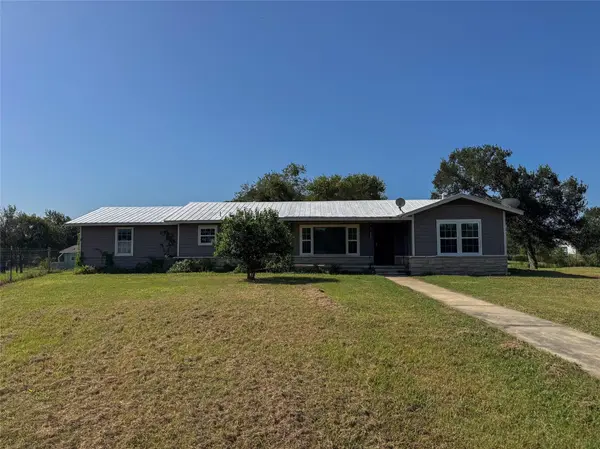 2813 Highway 21 W, Dale, TX 78616