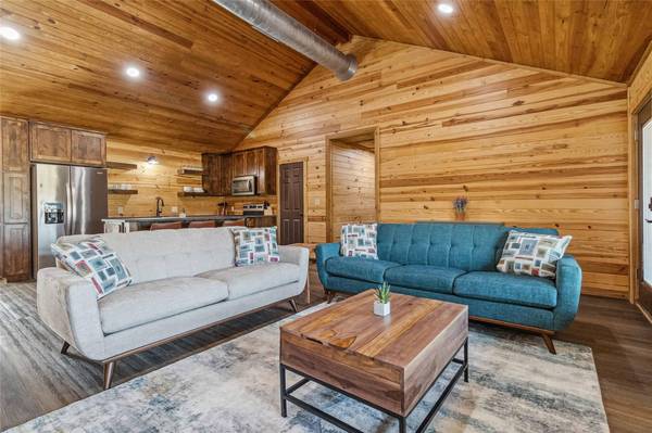 1591 Scull RD, Martindale, TX 78666