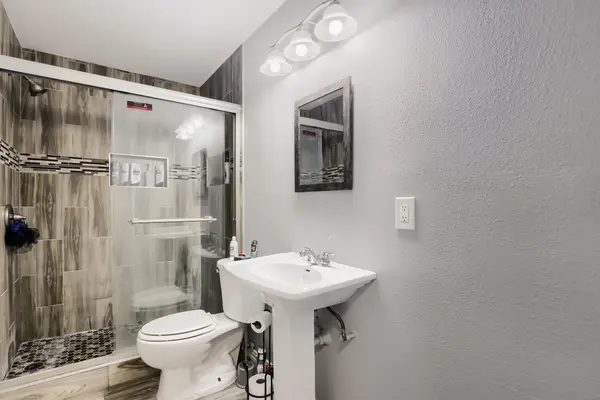 4801 Saguaro RD, Austin, TX 78744
