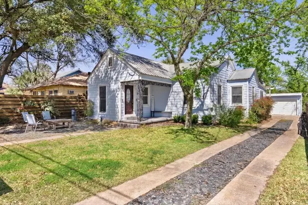 906 E 43rd ST, Austin, TX 78751