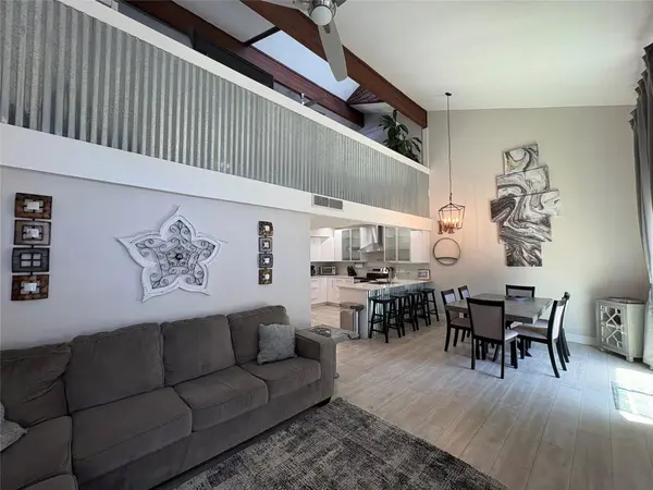 553 Demarett DR, Point Venture, TX 78645
