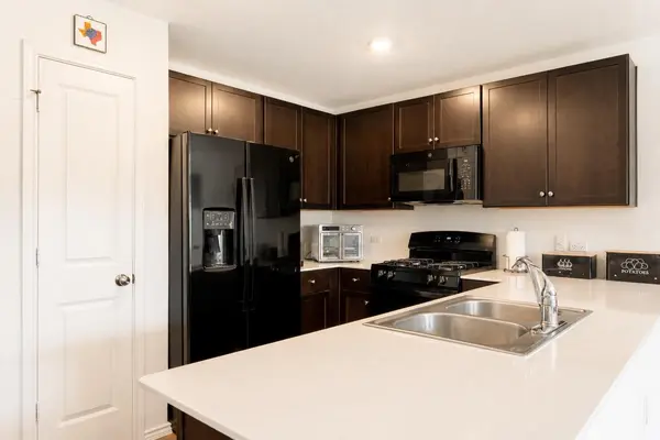 193 Gypsum VLY, San Marcos, TX 78666