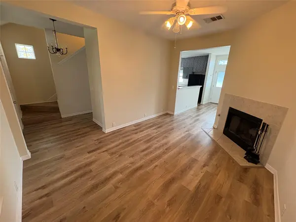 215 Michaelis #B, Kyle, TX 78640